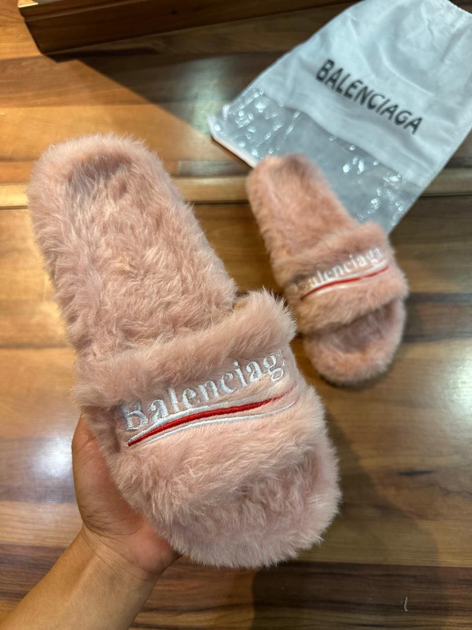 Slide Balenciaga Furry Luxo
