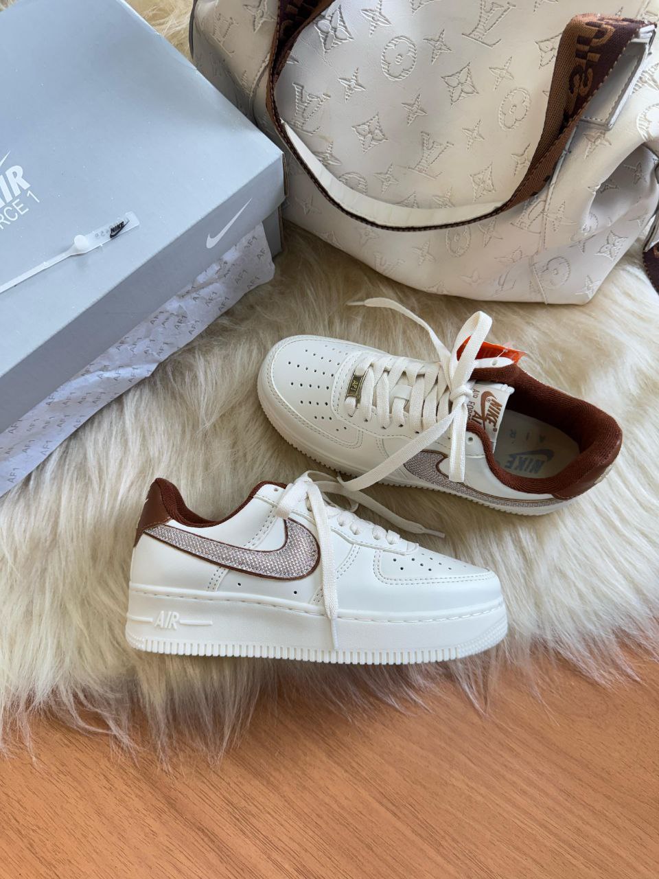 Nike Air Force F1 Shine