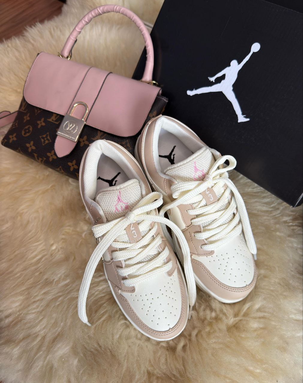Nike Air Jordan Low Luxo