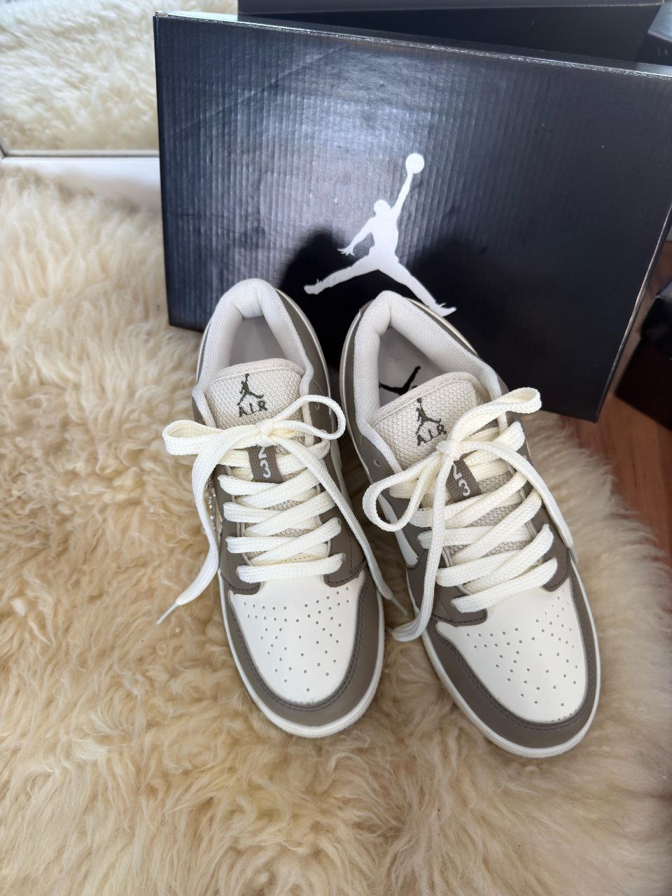 Nike Air Jordan Low Luxo