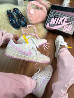 Nike SB Dunk Low Paisley Flowers