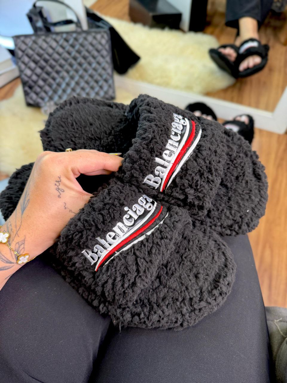 Slide Balenciaga Furry Luxo