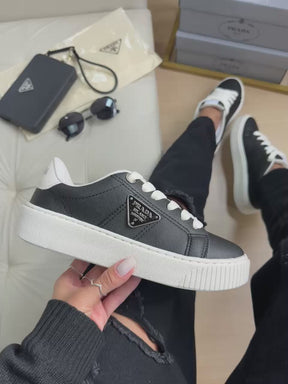 PRADA Casual + Bolsinha Premium