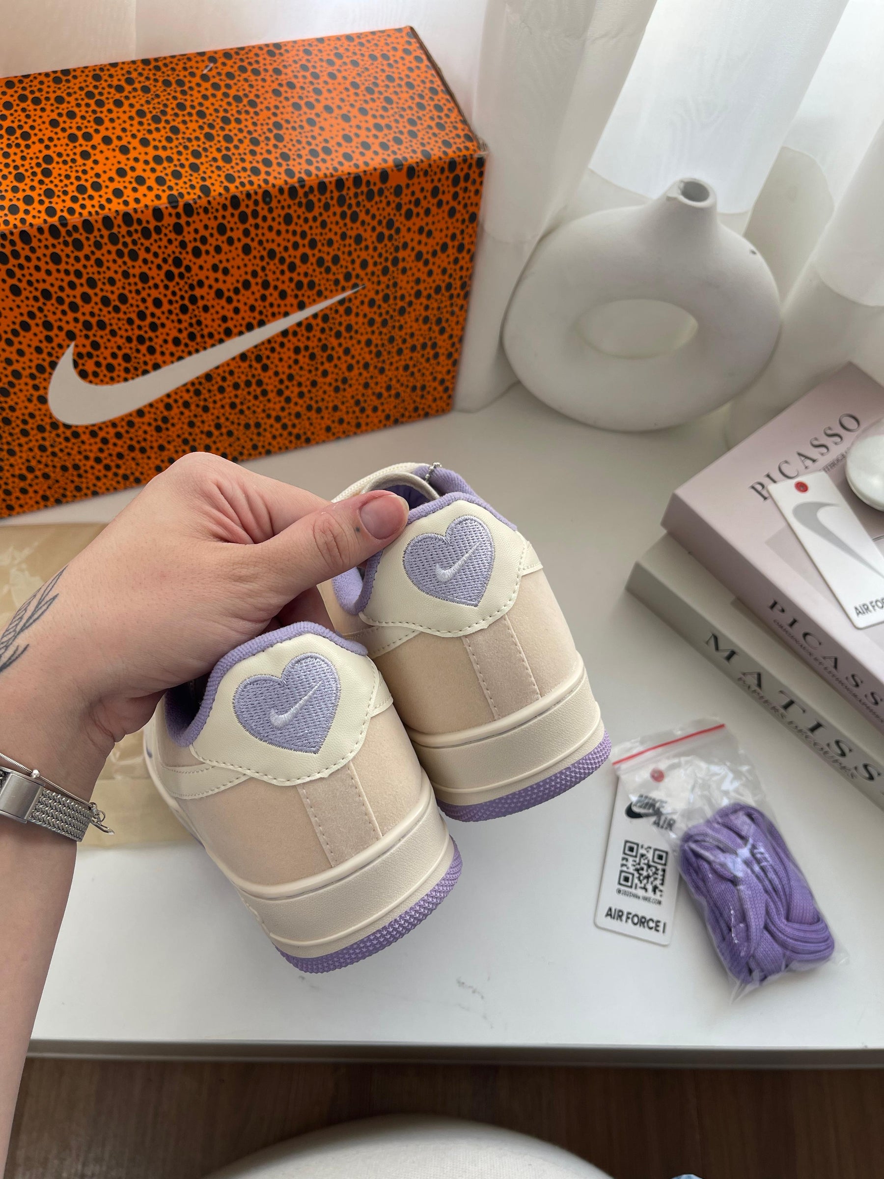 Nike Air Force 1 LOVE Bordado