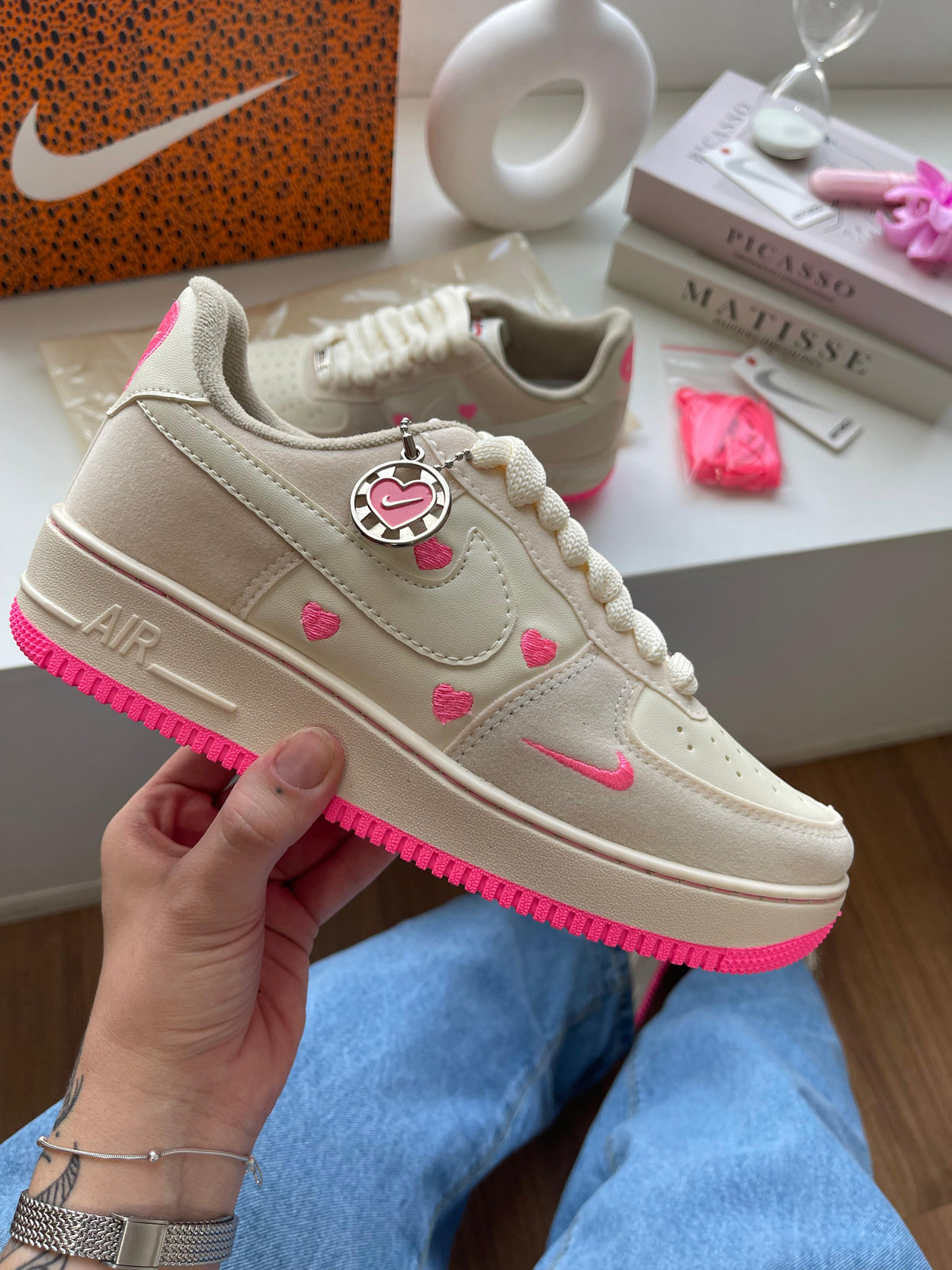 Nike Air Force 1 LOVE Bordado