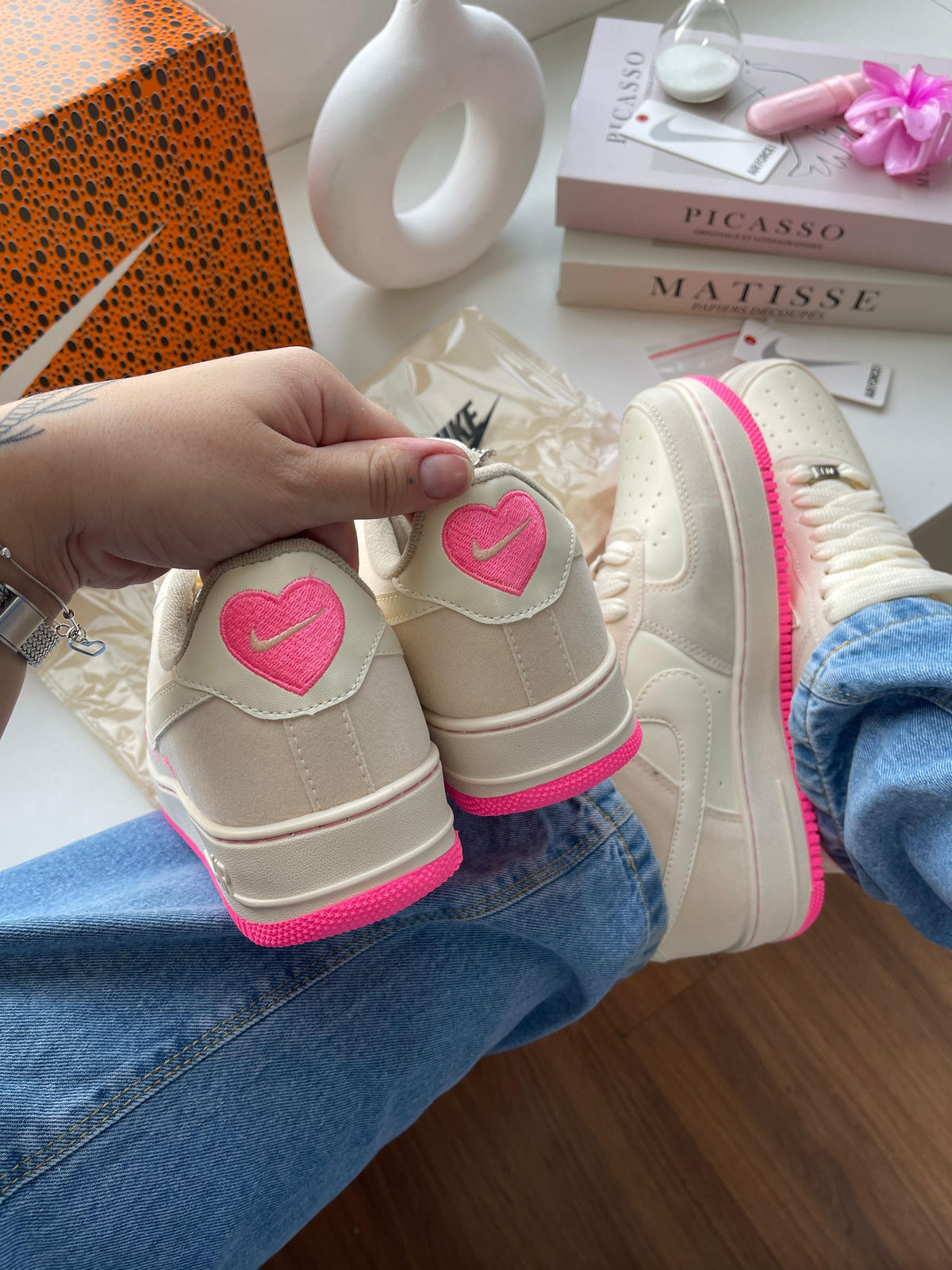 Nike Air Force 1 LOVE Bordado