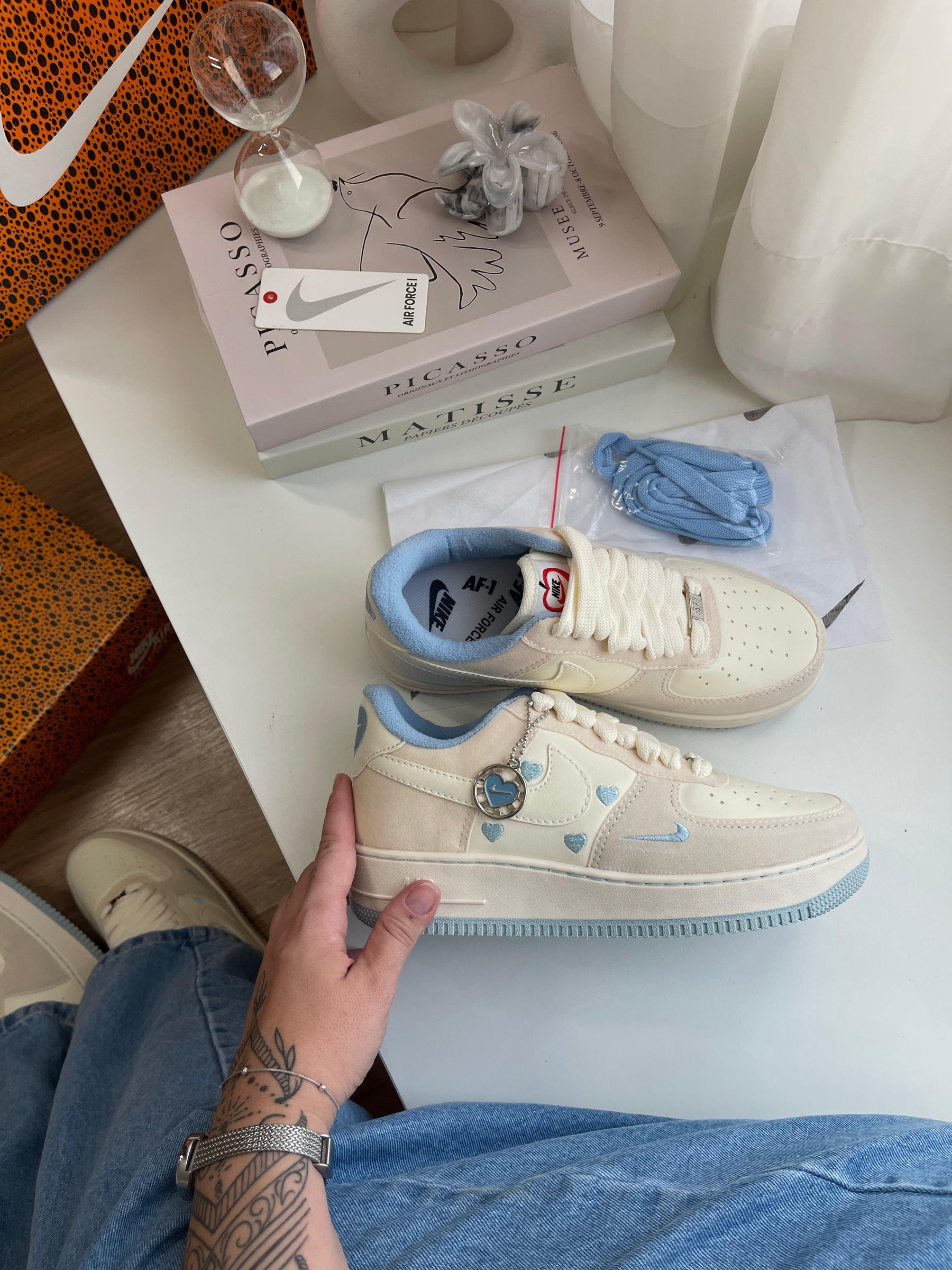 Nike Air Force 1 LOVE Bordado