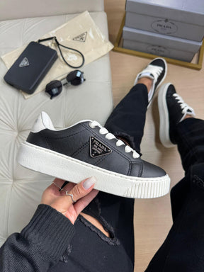 PRADA Casual + Bolsinha Premium