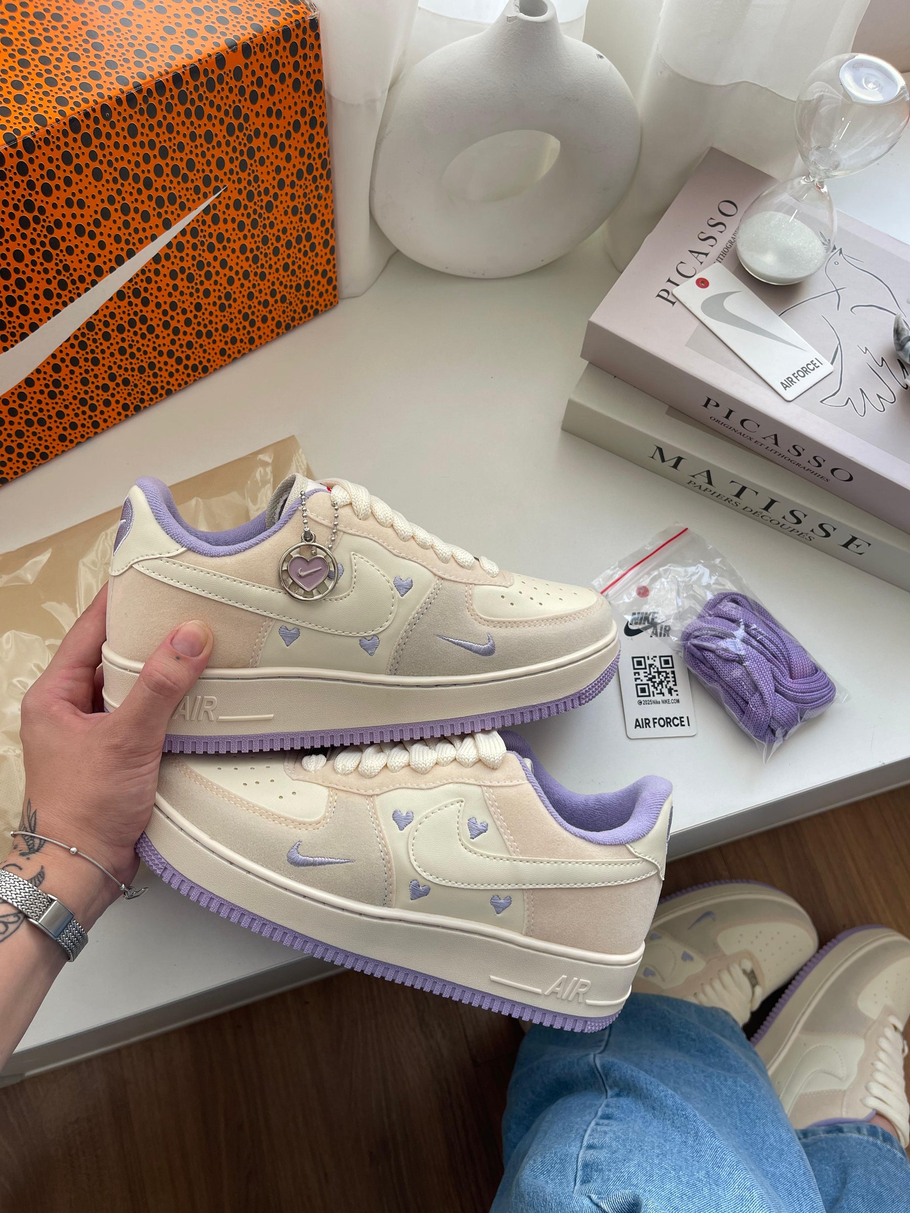 Nike Air Force 1 LOVE Bordado